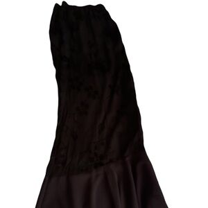 Black floral print skirt size 1X New with tags 60% Rayon 40% Polyester size 1 X